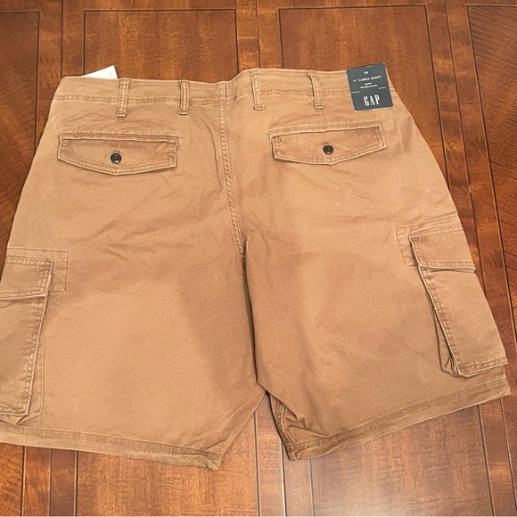 NWT GAP Men's 11" Cargo Shorts 40 light brown GapFlex "Below the knee" - Picture 3 of 5